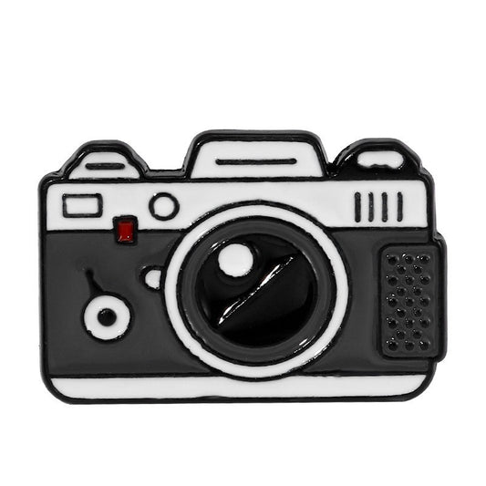 Camera (Cámara) - Enamel Pin