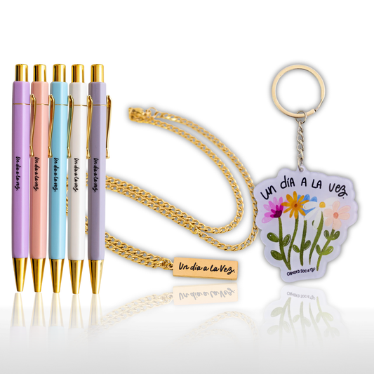 Bundle “Esencial UDALV” – Collar + Llavero + Set de Bolígrafos