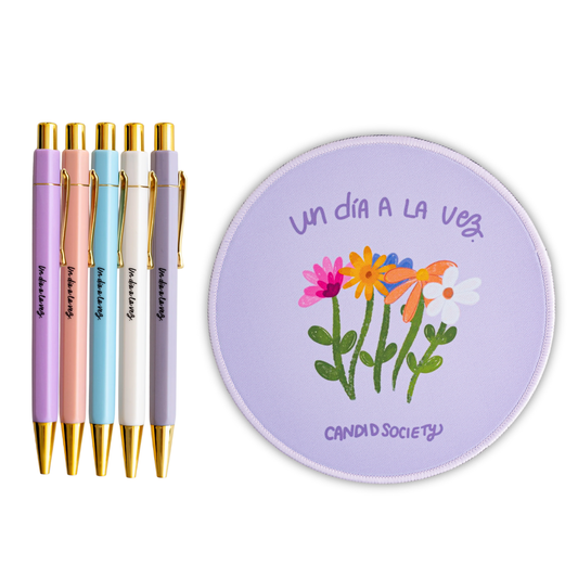 Bundle “Flores & Calma” – Mousepad + Set de Bolígrafos