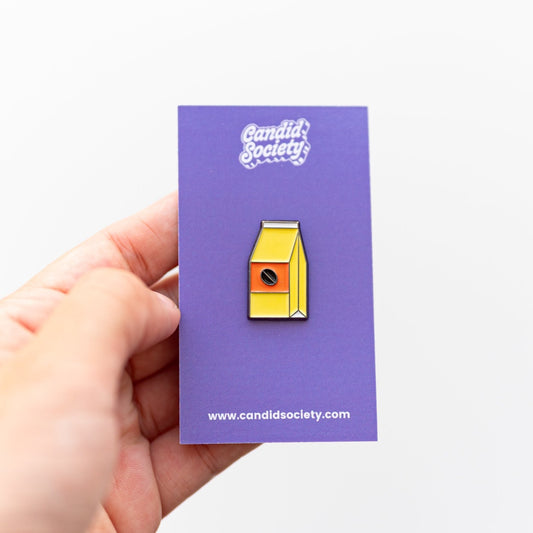 27 - Paquete de Café -  Enamel Pin