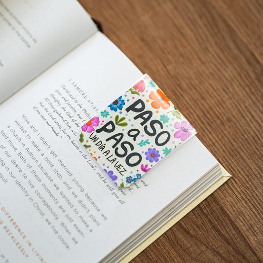 Paso a Paso - Magnetic Bookmark